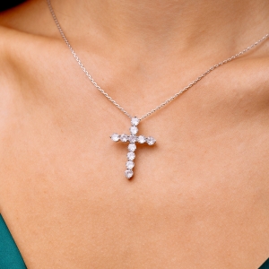 Silver necklace "Shining"